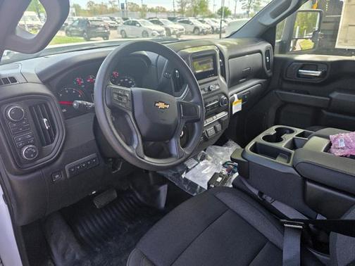 2025 Chevrolet Silverado 3500 WT