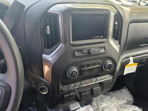 2025 Chevrolet Silverado 3500 WT