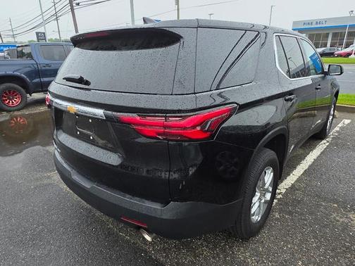 2024 Chevrolet Traverse LS