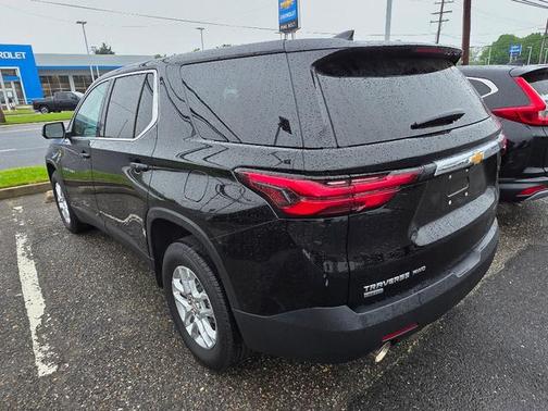 2024 Chevrolet Traverse LS