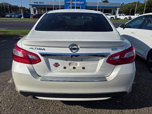 2016 Nissan Altima 2.5 SR