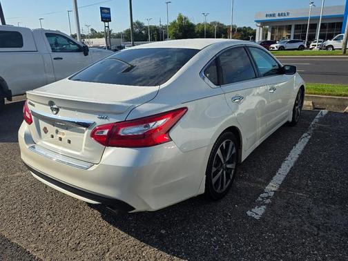 2016 Nissan Altima 2.5 SR