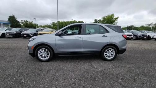 2023 Chevrolet Equinox LS