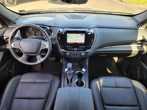 2022 Chevrolet Traverse RS