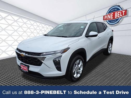 2026 Chevrolet Trax LS