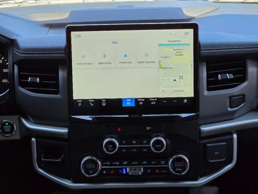 Star White Metallic Tri-Coat 2022 Ford Expedition XLT