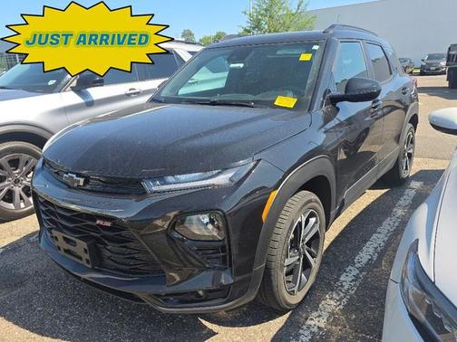 Mosaic Black Metallic 2023 Chevrolet Trailblazer RS