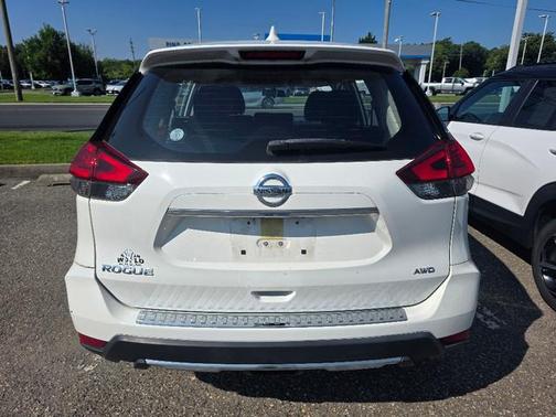 2017 Nissan Rogue S