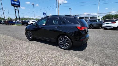 2022 Chevrolet Equinox FWD RS