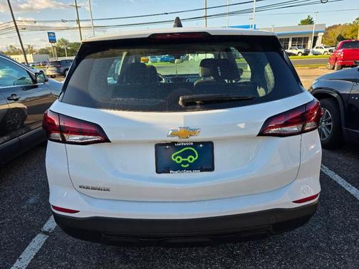2022 Chevrolet Equinox LS