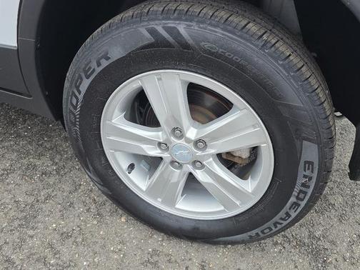 Summit White 2020 Chevrolet Trax LT