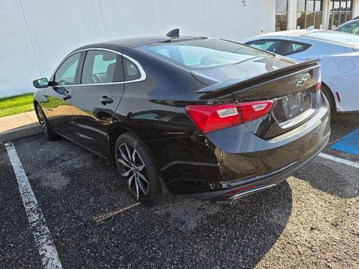 2022 Chevrolet Malibu FWD RS