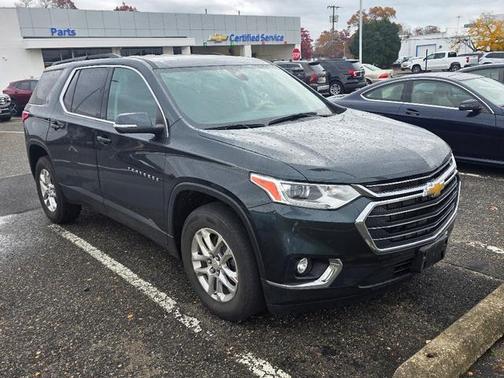 2021 Chevrolet Traverse LT Cloth