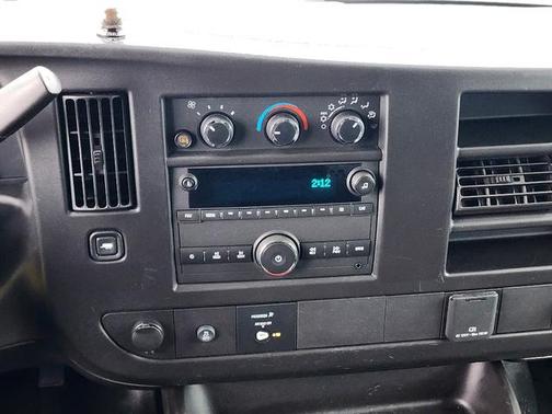 2024 Chevrolet Express 2500 RWD 2500 Regular Wheelbase WT