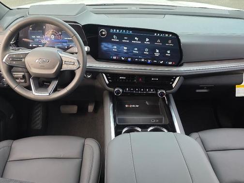 2025 Chevrolet Suburban 4WD Z71