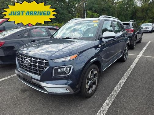 2023 Hyundai VENUE Limited