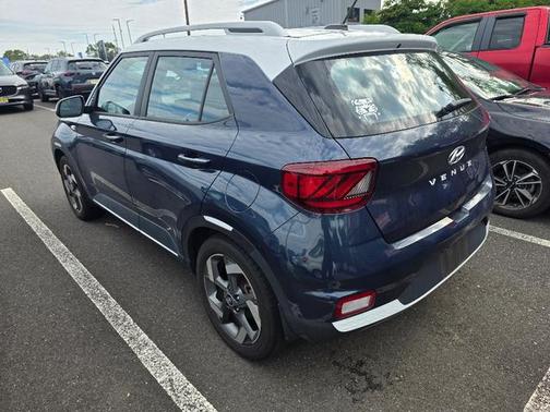 2023 Hyundai VENUE Limited
