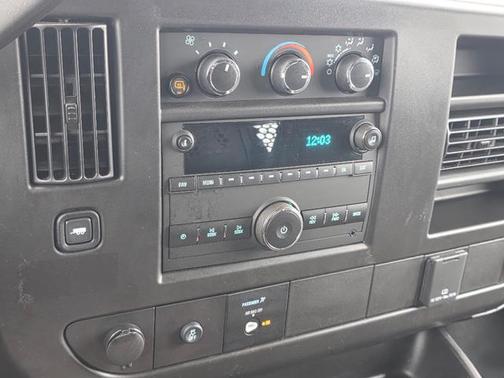 2024 GMC Savana 2500 Work Van