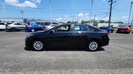 2023 Kia Forte LX