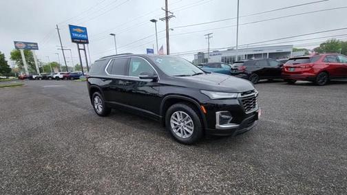 2022 Chevrolet Traverse LT Cloth
