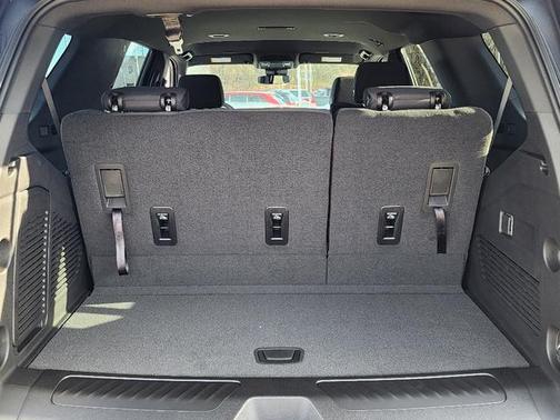 2025 Chevrolet Tahoe LS