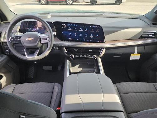 2025 Chevrolet Tahoe LS