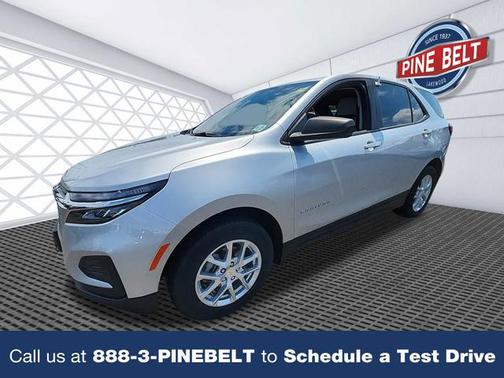 2022 Chevrolet Equinox LS