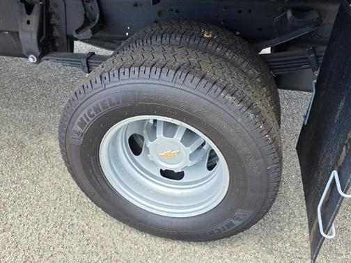 2025 Chevrolet Silverado 3500 WT