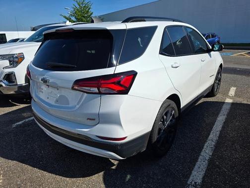 2023 Chevrolet Equinox FWD RS