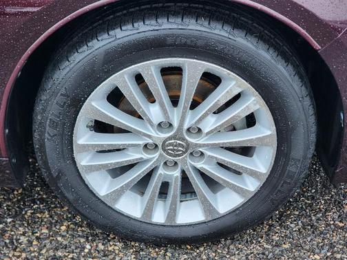 2013 Toyota Avalon Base