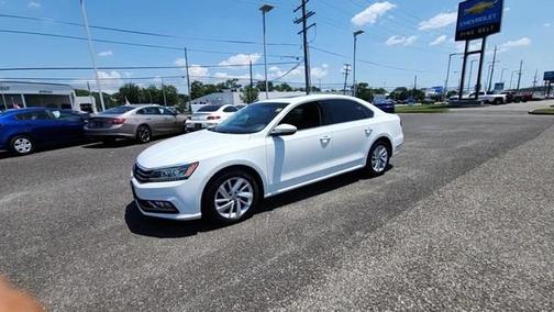 2018 Volkswagen Passat 2.0T SE