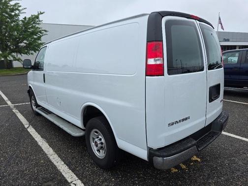 2023 GMC Savana 2500 Work Van