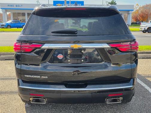 2023 Chevrolet Traverse High Country