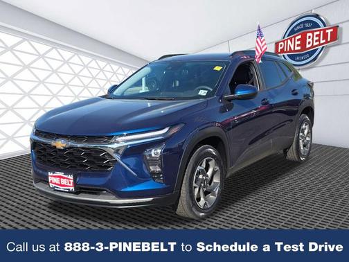 Blue Glow Metallic 2024 Chevrolet Trax LT