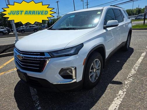 2022 Chevrolet Traverse LT Cloth