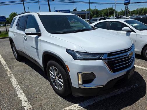 2022 Chevrolet Traverse LT Cloth
