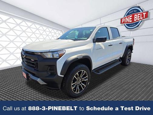 Summit White 2026 Chevrolet Colorado Trail Boss