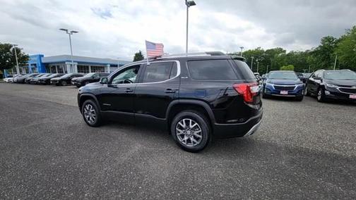 2022 GMC Acadia AWD SLE