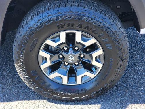 2022 Toyota Tacoma SR5