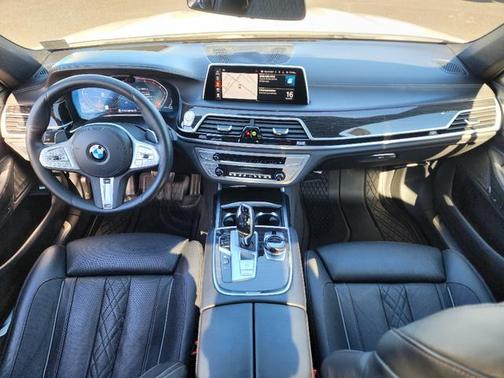 2021 BMW 750 i xDrive