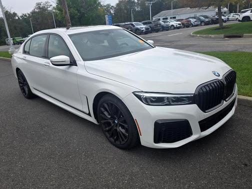 2021 BMW 750 i xDrive