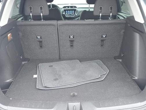 Sterling Gray Metallic 2023 Chevrolet Trailblazer LT