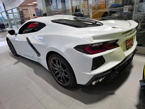 2025 Chevrolet Corvette Stingray w/2LT