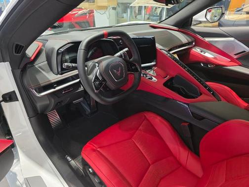 2025 Chevrolet Corvette Stingray w/2LT
