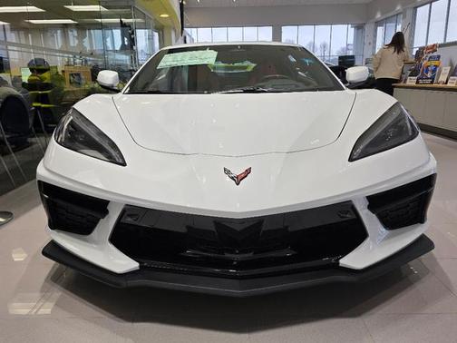 2025 Chevrolet Corvette Stingray w/2LT