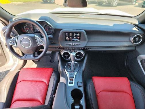 2024 Chevrolet Camaro 2LT