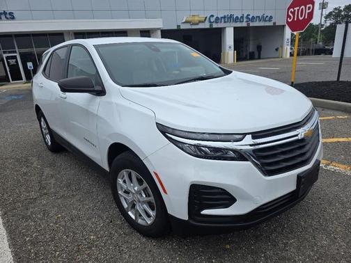 2022 Chevrolet Equinox LS