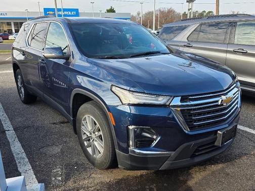 2022 Chevrolet Traverse LT Leather