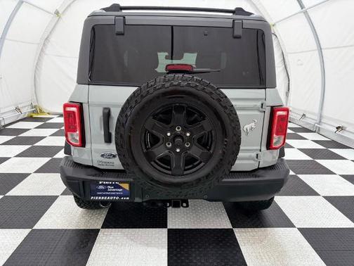 2024 Ford Bronco BLACK DIAMOND