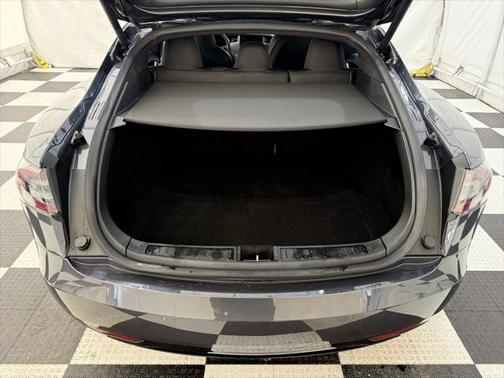 2020 Tesla Model S Performance